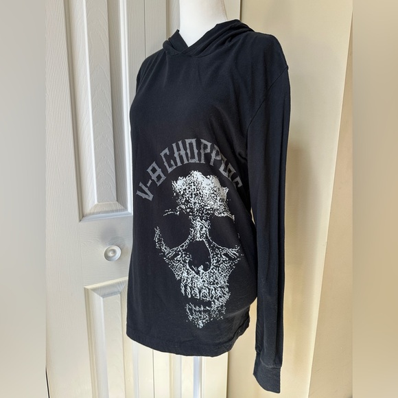 V-8 Chopper Women's Hooded Lond Sleeve Shirt Defiant Threads
Small - Picture 1 of 5